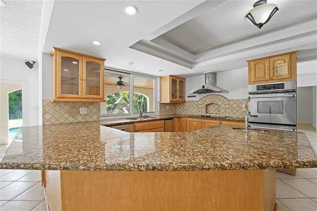 Building Photo - 1120 E Tropical Way