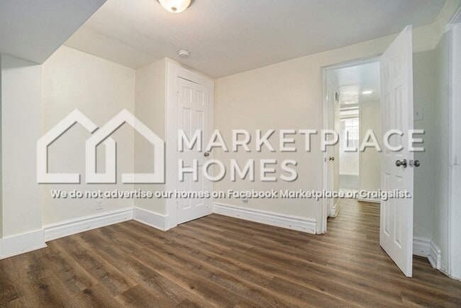 Building Photo - 717 Kalb St SE