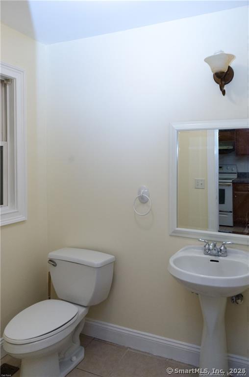 Building Photo - 527 W Thames St