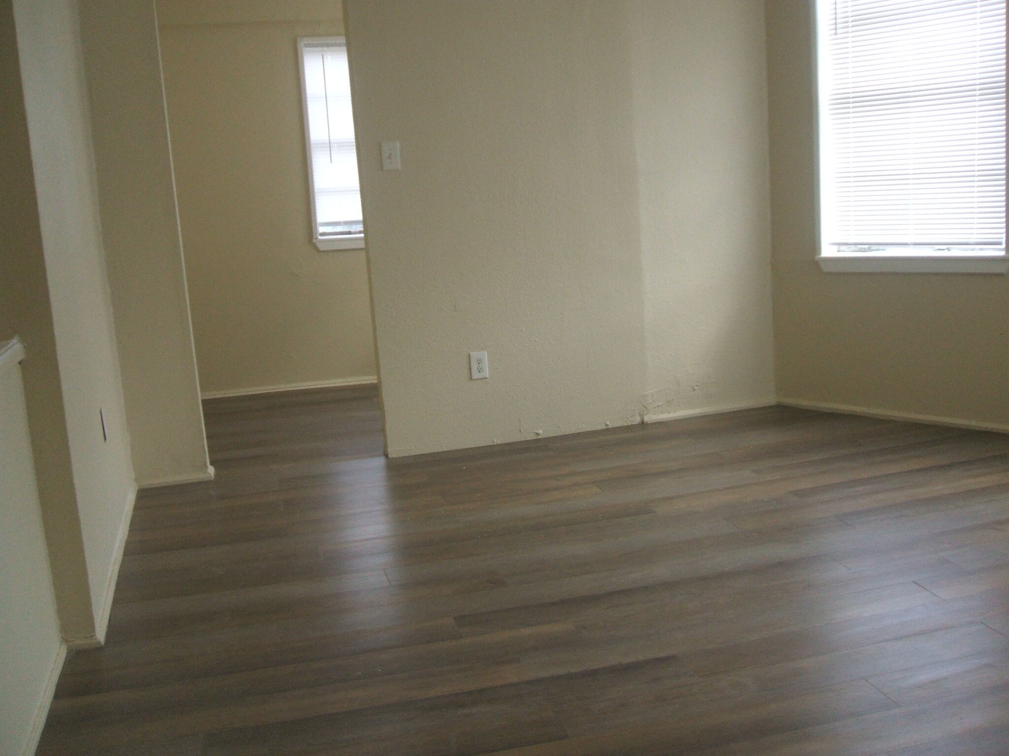 Building Photo - 303 Howard St.