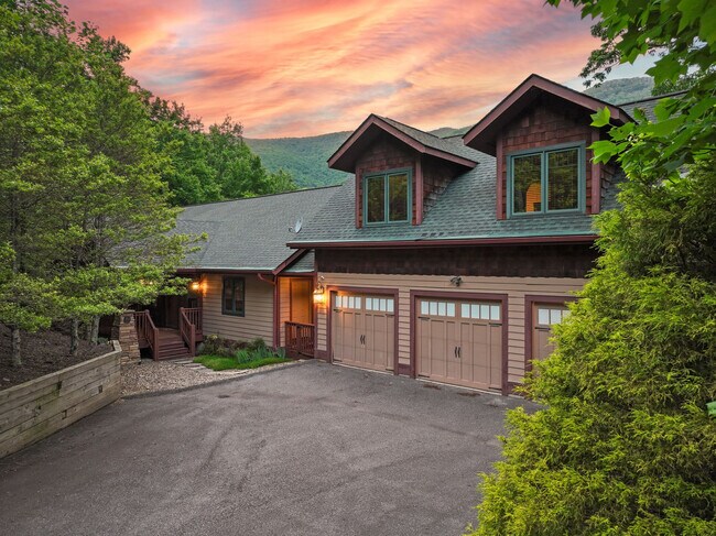 Building Photo - 39 Great Aspen Way