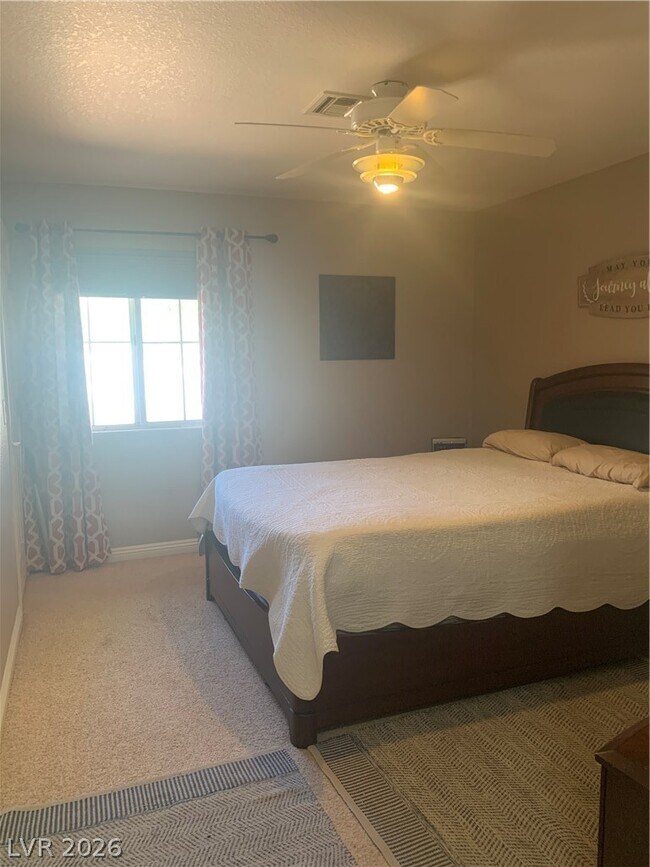 Building Photo - 2924 Crown Ridge Dr