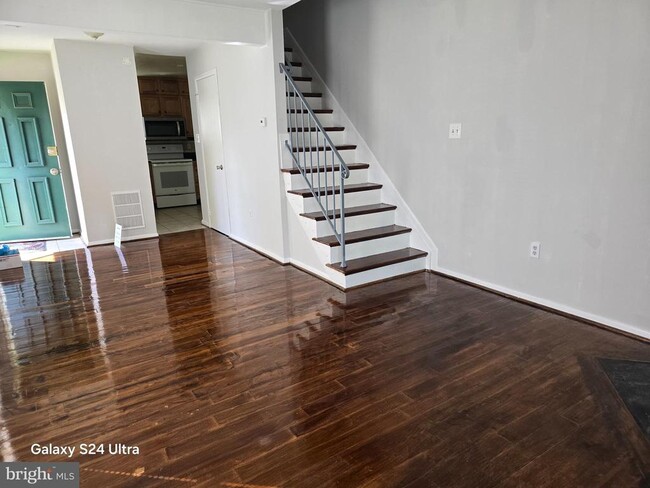 Building Photo - 13825 Cabernet Ct