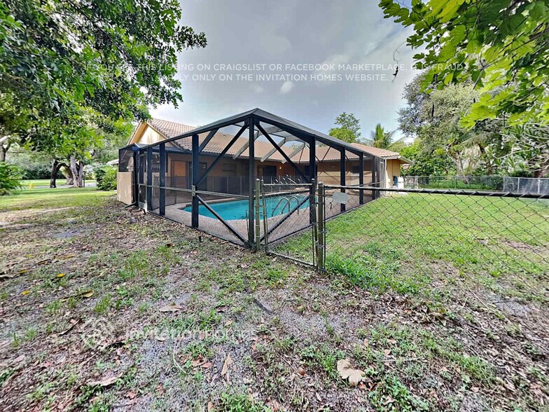 Building Photo - 8855 NW 47th Dr