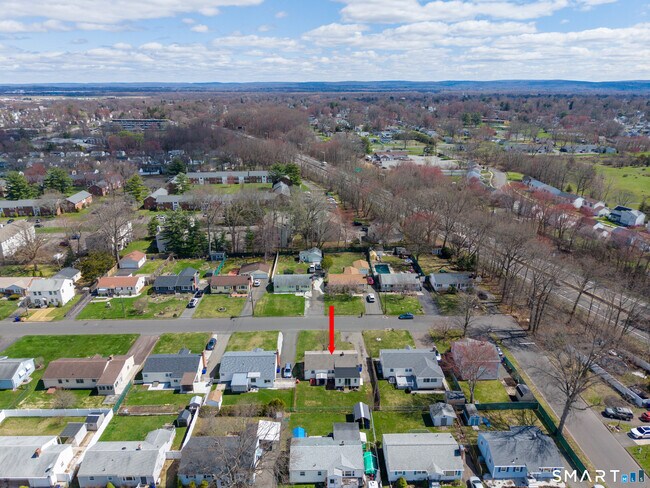 Building Photo - 97 Brussels Ave