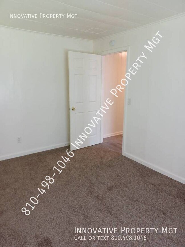Building Photo - 1133 W Buder Ave