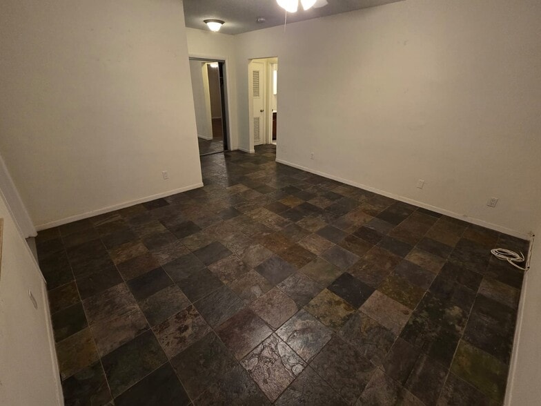 Building Photo - 1500 SW 1st St