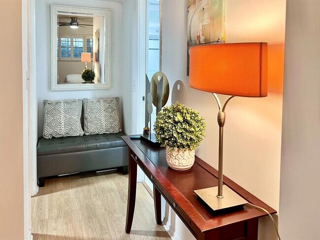 Building Photo - 3010 N Course Dr