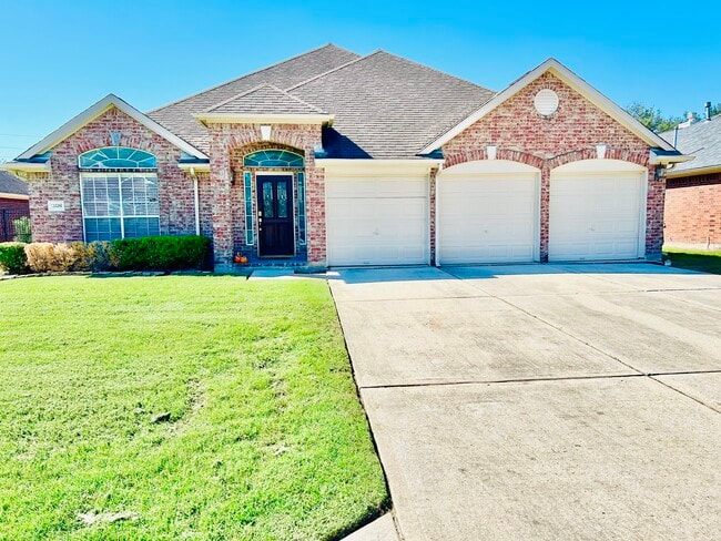 Building Photo - 11119 Fairway Dr