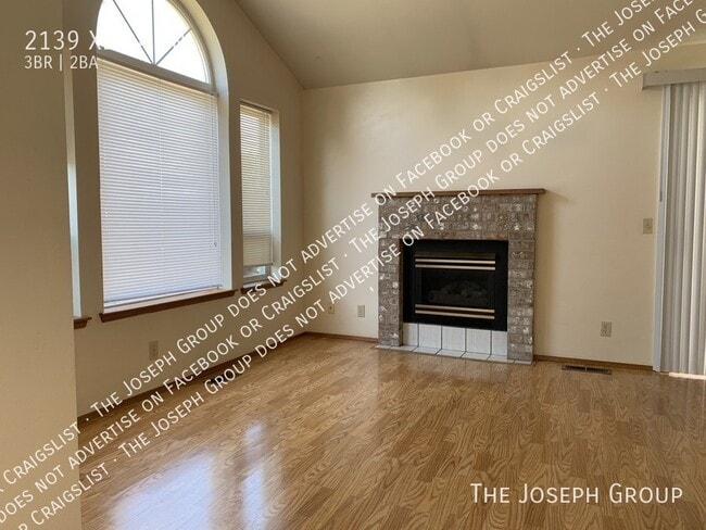 Building Photo - 2139 W Xenia Ln