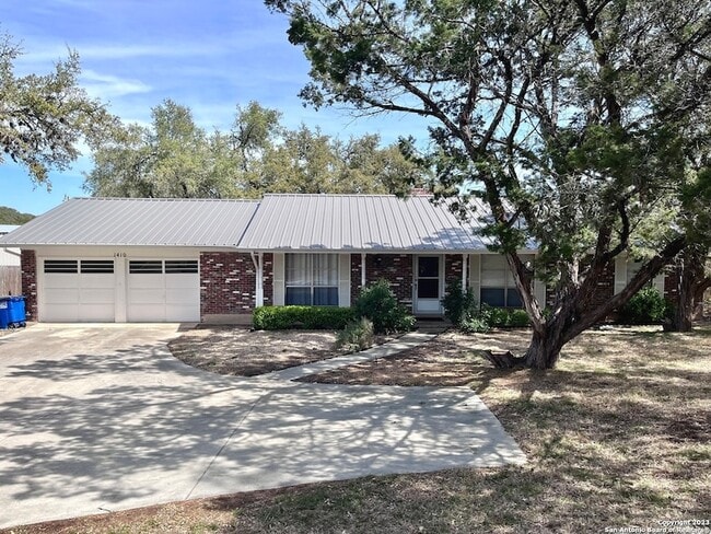 Building Photo - 1410 Colleen Dr