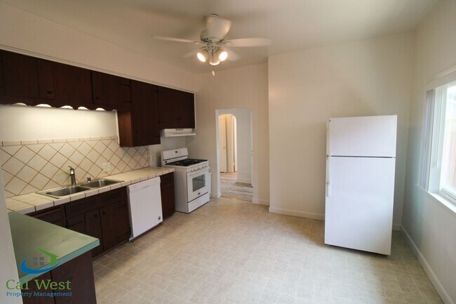 Building Photo - 01149 - P - No Mark Up - 1212-1214 Hester ...