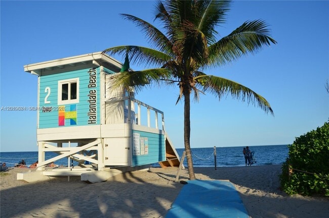 Building Photo - 121 Golden Isles Dr