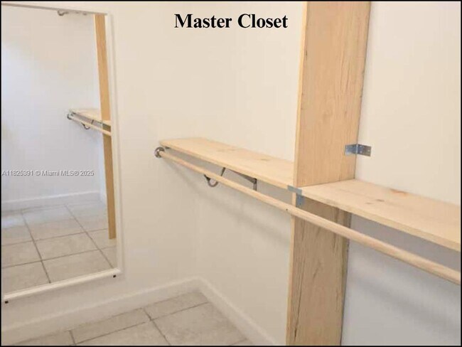 Building Photo - 10651 SW 108th Ave