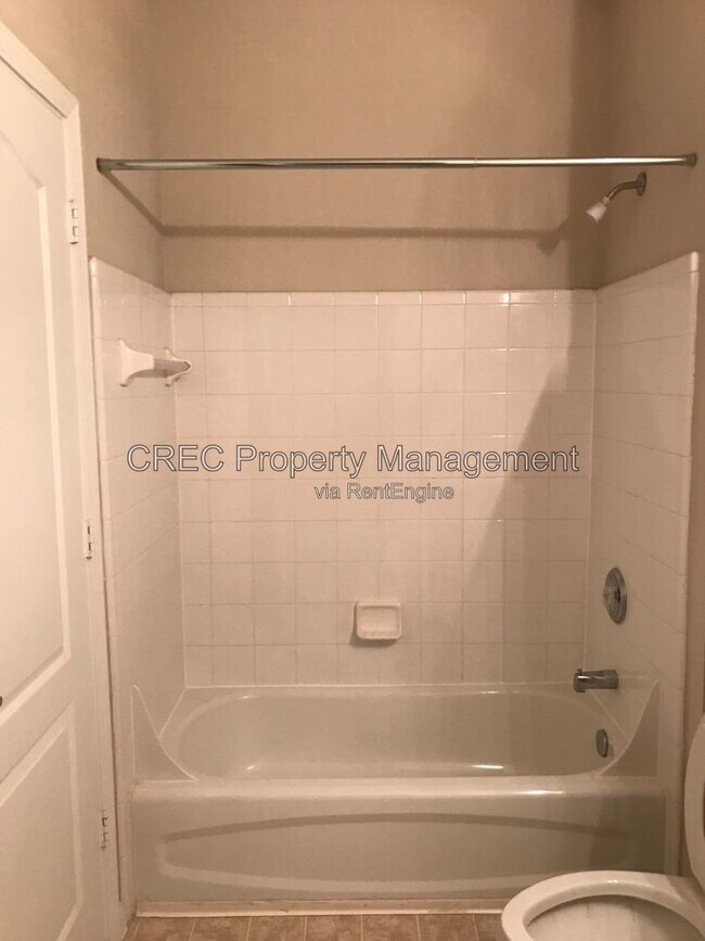 Building Photo - 1300 Park W Blvd