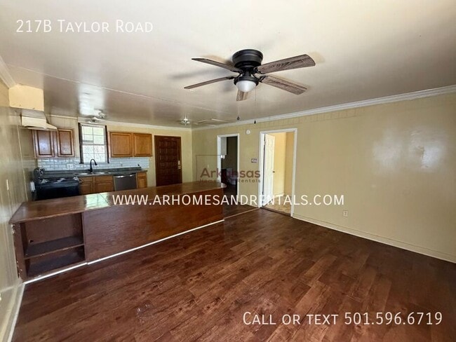 Building Photo - 217B Taylor Road-