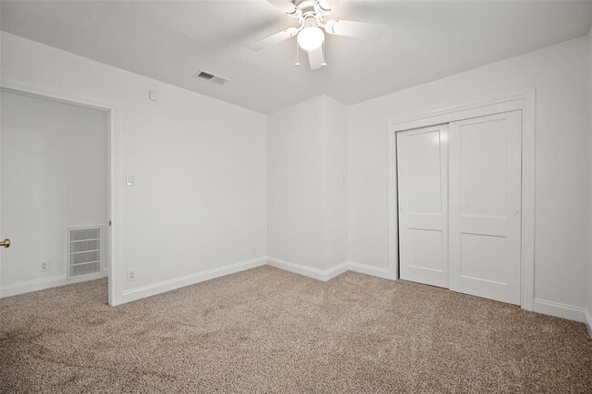 Building Photo - 4605 Harmon Ave