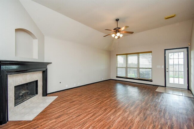 Building Photo - 11743 Berkway Trail