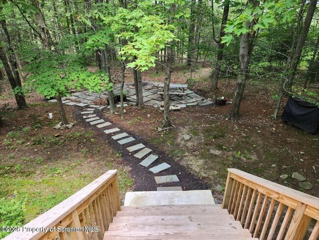 Building Photo - 29 Hirshorn Dr