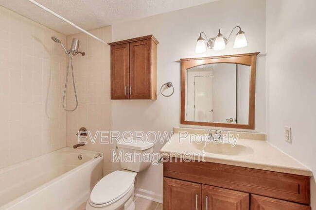 Building Photo - 3534 Ribbon Dr