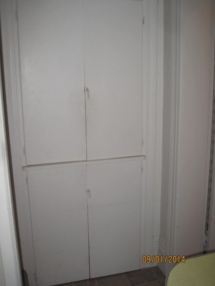 Building Photo - 290 N 300 E