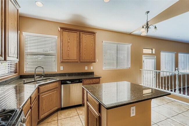 Building Photo - 264 Quail Ranch Dr