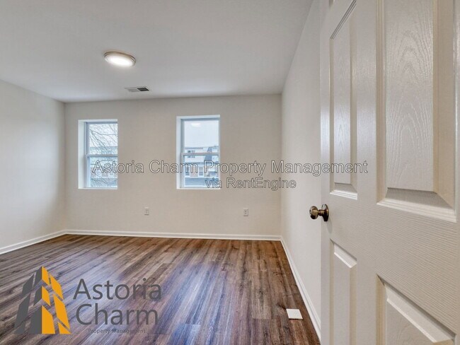 Building Photo - 203 Chestnut St