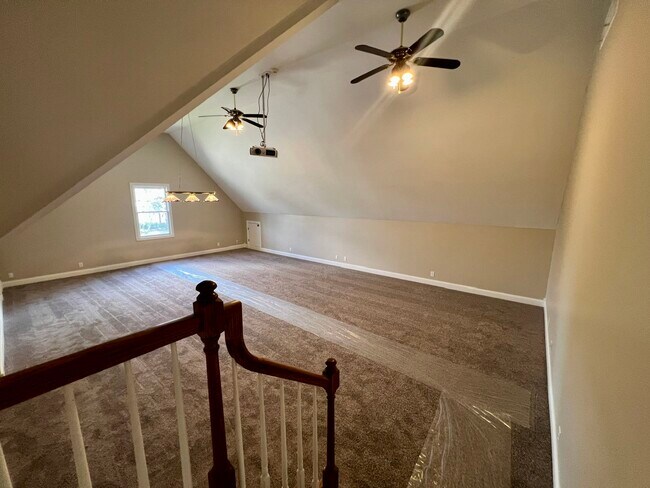 Building Photo - 2903 St Johns Dr