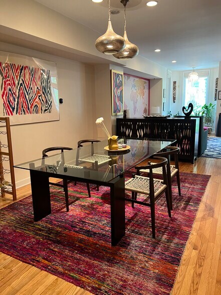 Primary Photo - 219 K St NE