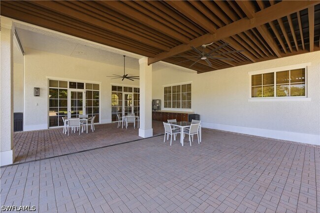 Building Photo - 9235 Troon Lakes Dr