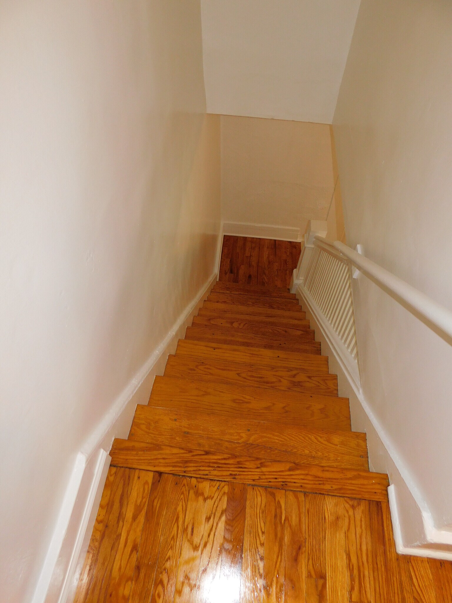 Building Photo - 148 Pingree Ave