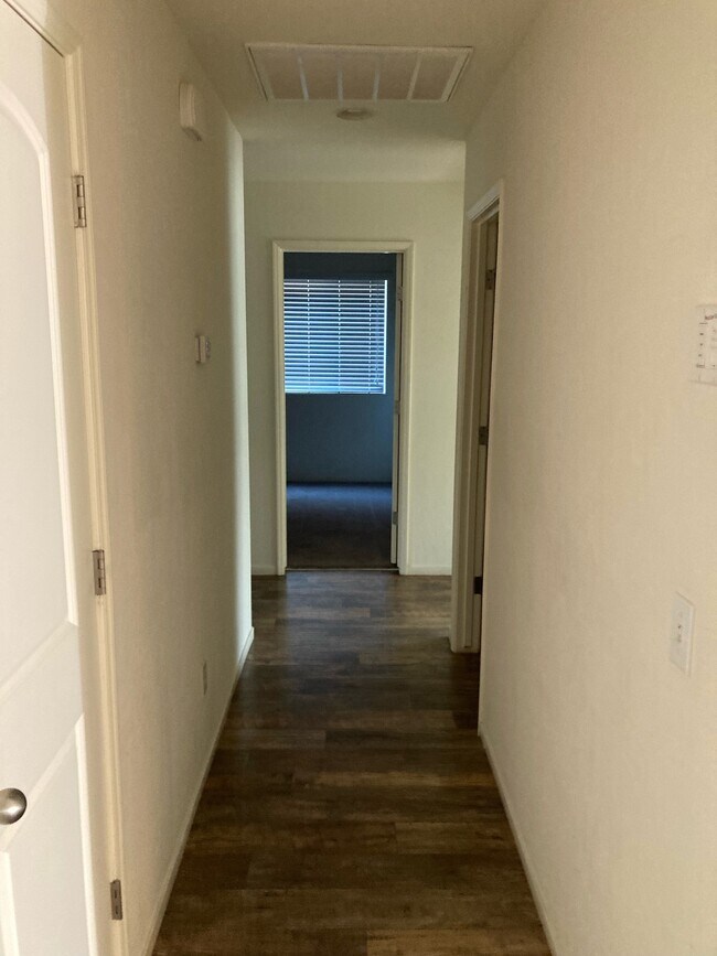 Building Photo - 1527 Virmargo St