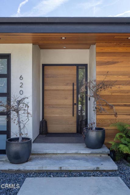 Building Photo - 620 Houseman St