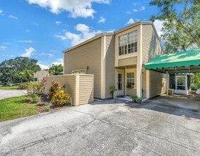 Building Photo - 6905 Lake Pl Ct