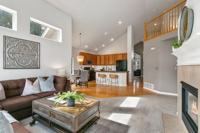 Building Photo - 8100 Lighthouse Ln