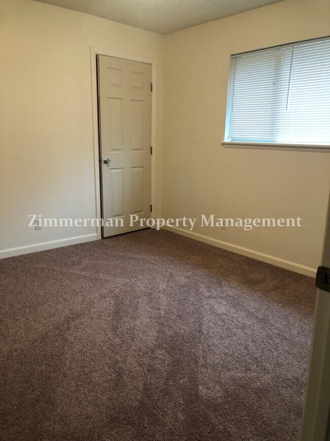 Building Photo - Wonderful condo located in the Driftwood V...
