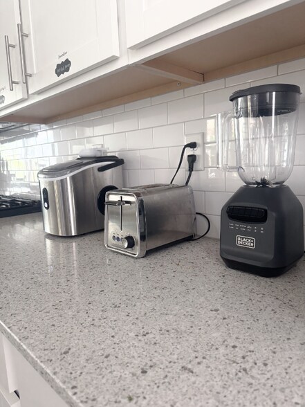 Building Photo - 10308 Caribou Ct