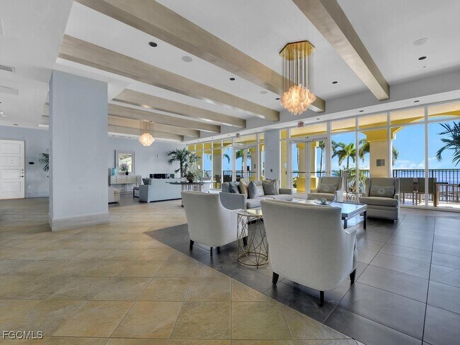 Building Photo - 2745 First St