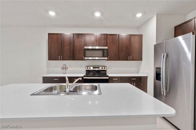 Building Photo - 15535 Wildflower Cir