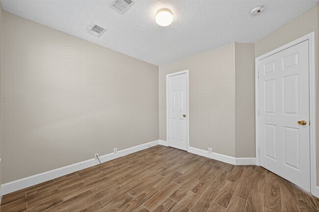 Building Photo - 21215 Barker Canyon Ln