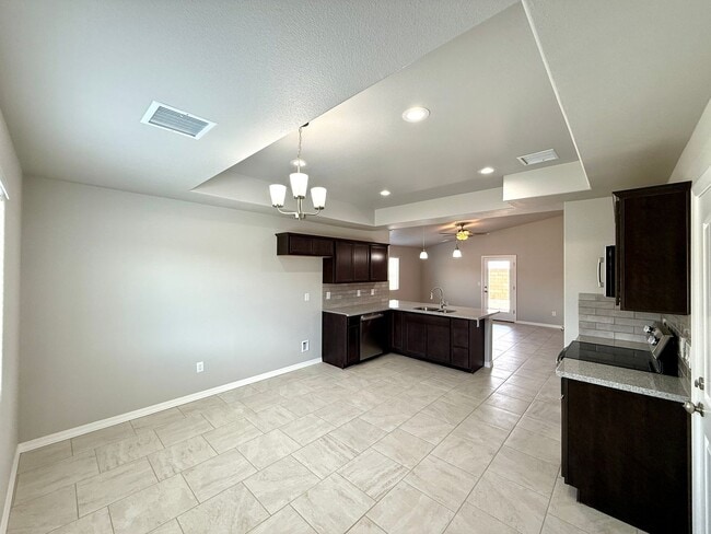 Building Photo - Newly Built 3-Bedroom, 2-Bath Home in a Prime Location Near Hospital & Shopping!
