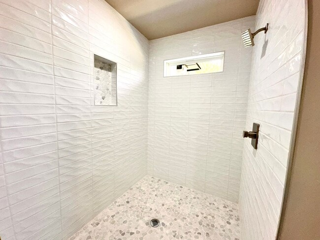 Building Photo - New Construction Home south of Blanchard approx 8-10 miles from Chickasha Move in Deposit-Free (I...