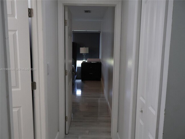 Building Photo - 5505 SW 9th St