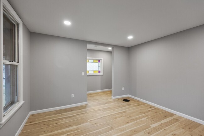 Building Photo - 1620 Kings Hwy