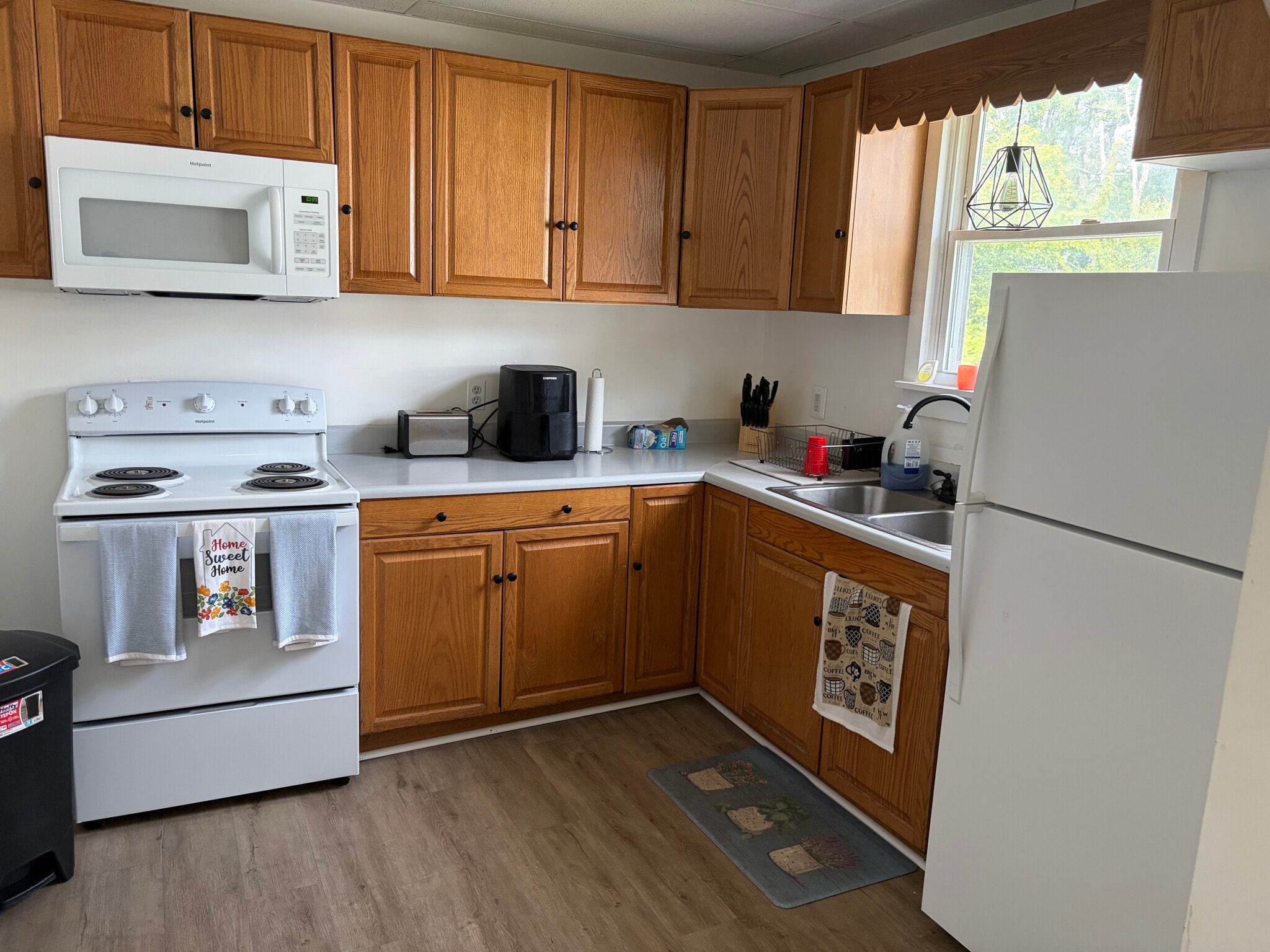 Kitchen - 3319 Campbell Avenue