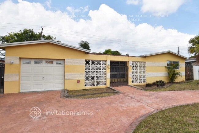 Building Photo - 7937 Fairway Blvd