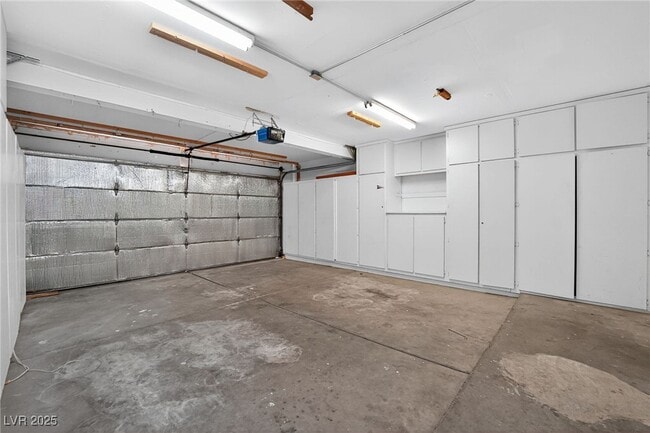 Building Photo - 3241 Ventana Hills Dr