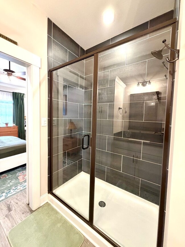 Building Photo - 1013 Berry Bnd