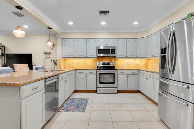 Building Photo - 22860 Ironwedge Dr