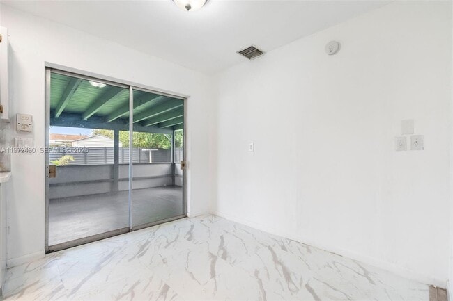 Building Photo - 710 NW 65th Terrace